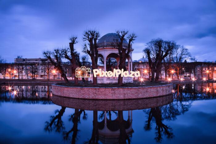 Sunset by the swan pond in Kadriorg Park